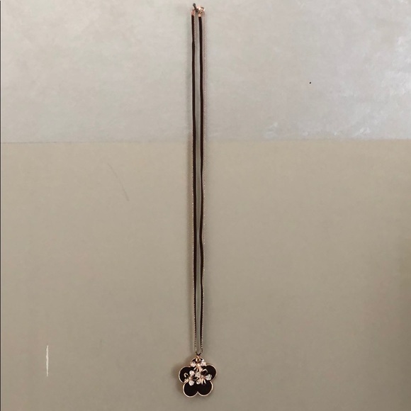 Rose Gold Flower Necklace - Picture 2 of 3